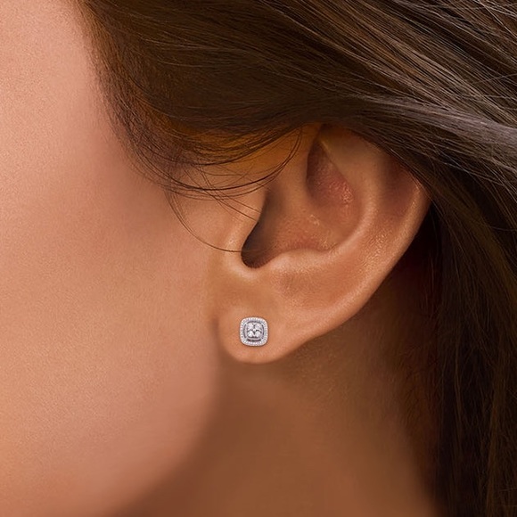 NIB $124.98 Value Sterling Silver With White Diamonds Square Shape Stud Earrings - Picture 1 of 9